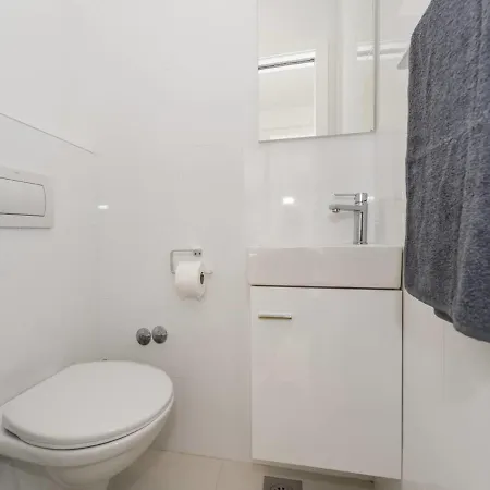 Luxurious In With Swimming Pool Debeljak